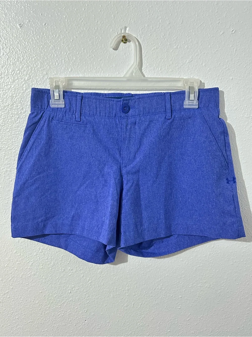 Under Armour HeatGear Womens Size 6 Fitted Athletic Shorts 4” Inseam